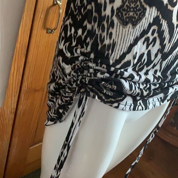 Inc side tie top - Picture 4 of 5